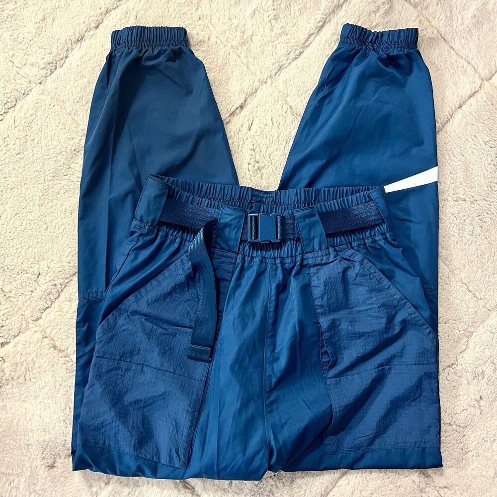 blue Nike NSW Swoosh Woven Pants  (CJ3776-432 / DB3866-432) women’s small (s)